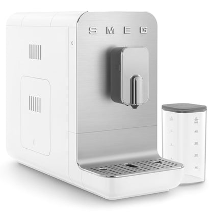 SMEG Kompakter Kaffeevollautomat mit Milchfunktion